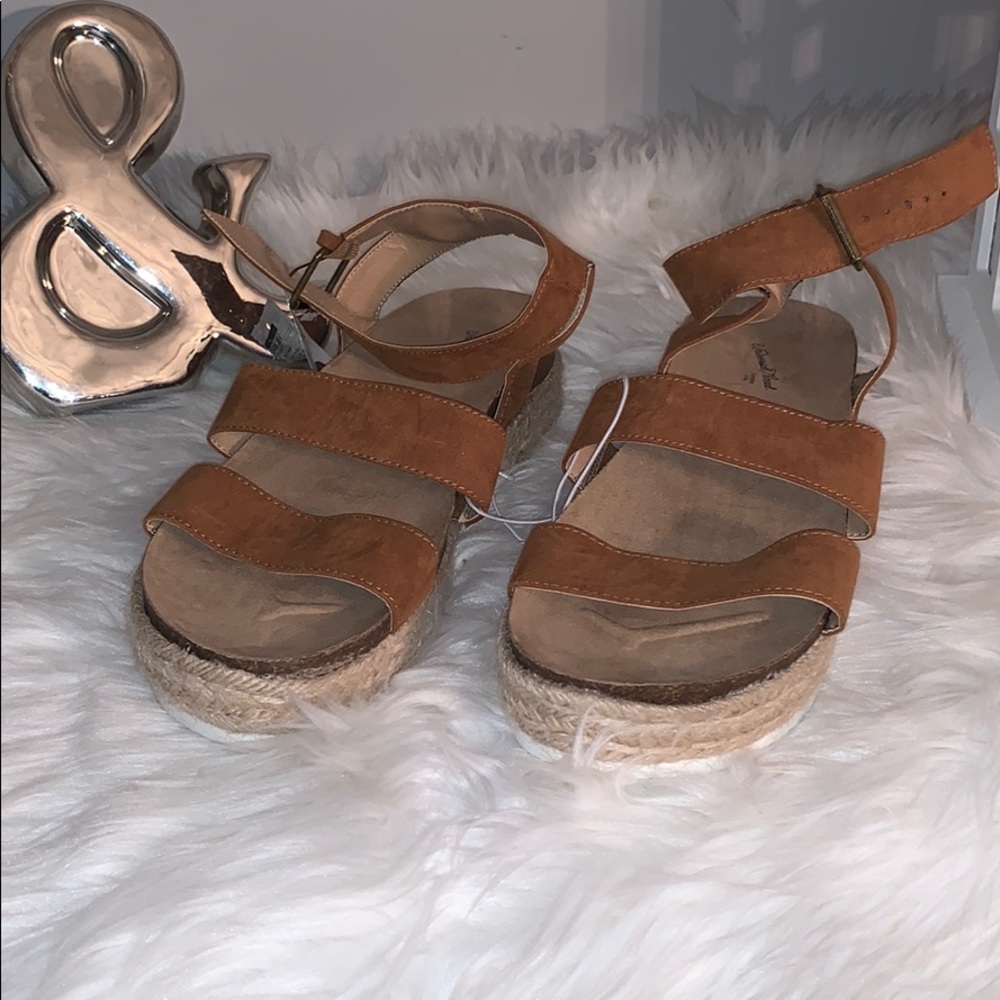 Women sandal